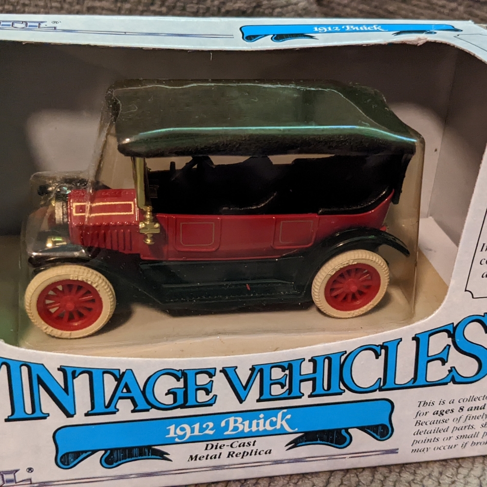NWT Vintage ERTL 1912 Buick Vintage Vehicles 1/43 Scale Die-Cast. In Box … - Picture 3 of 9